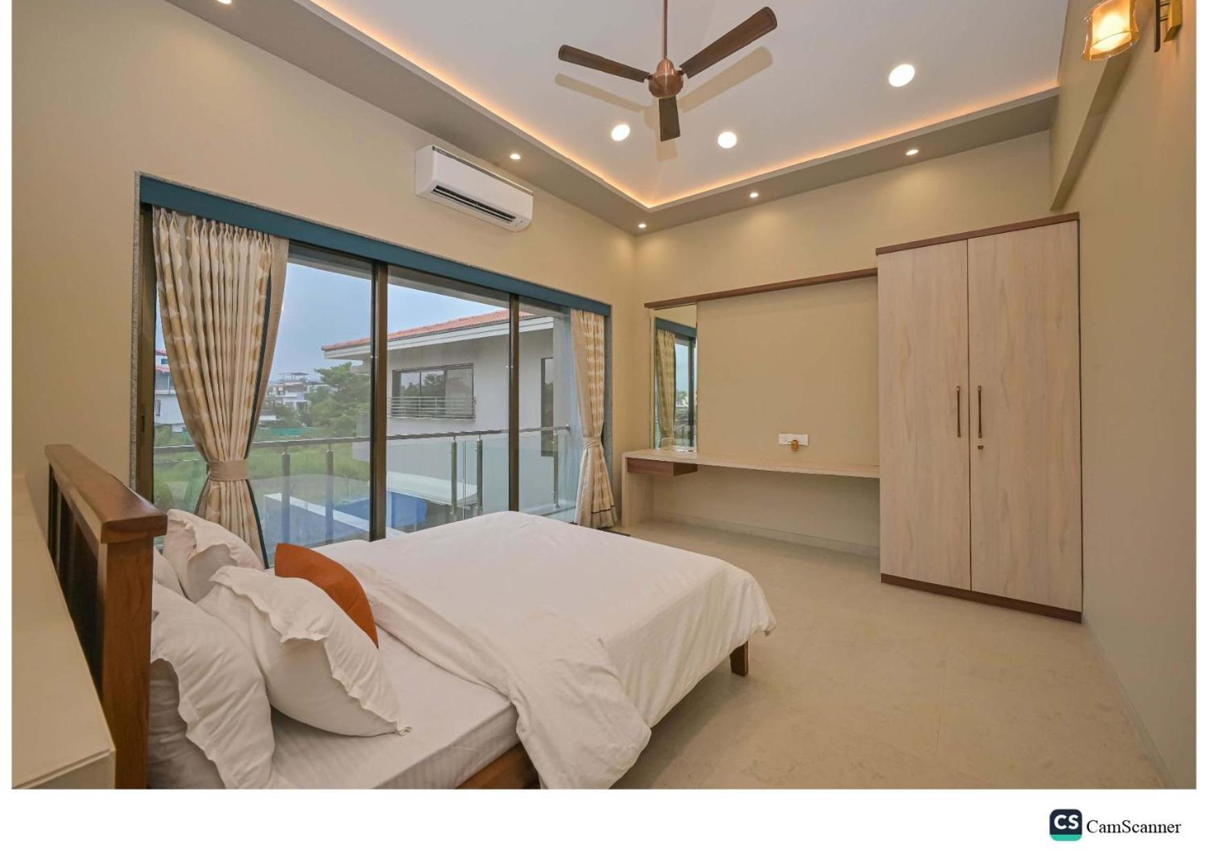 Вилла Radha Krishna 5Bhk Лонавала Экстерьер фото