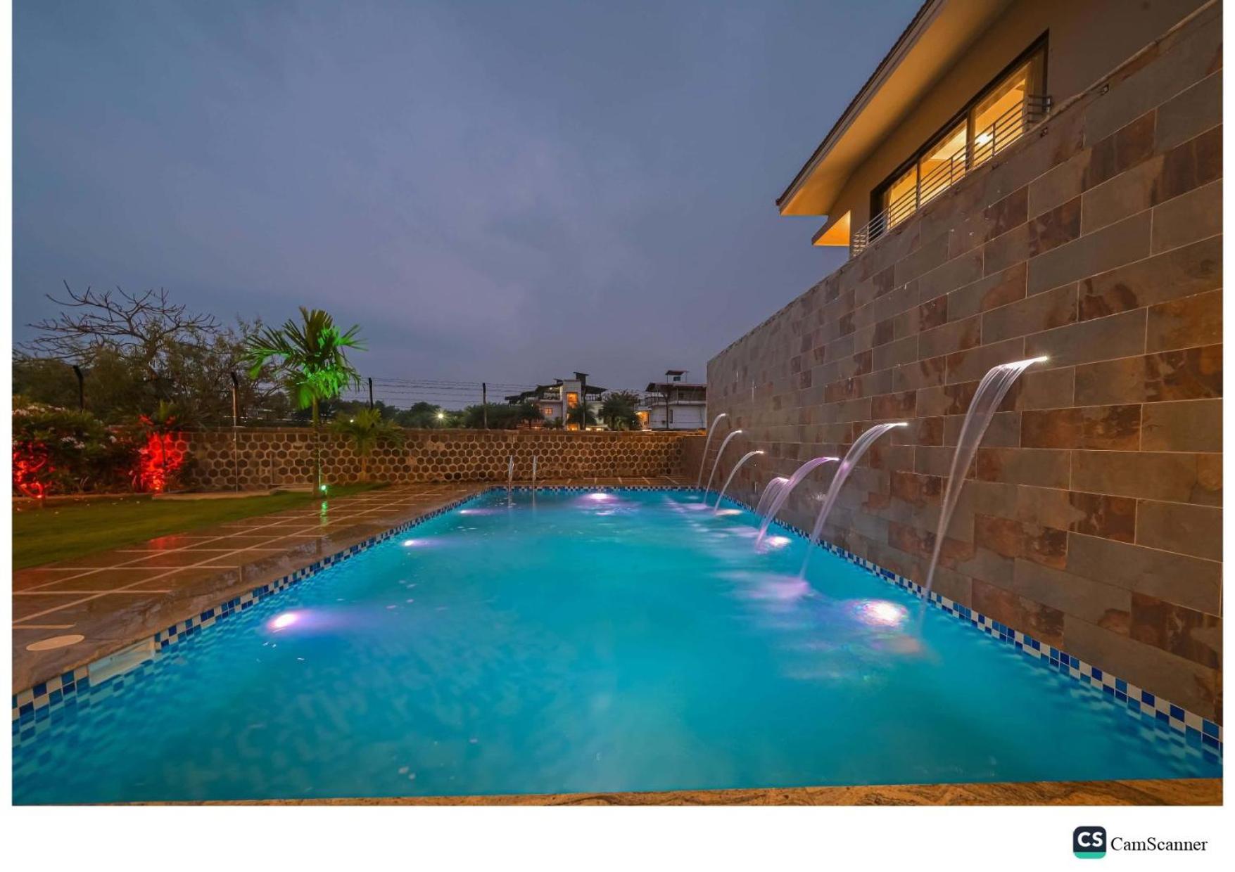 Вилла Radha Krishna 5Bhk Лонавала Экстерьер фото