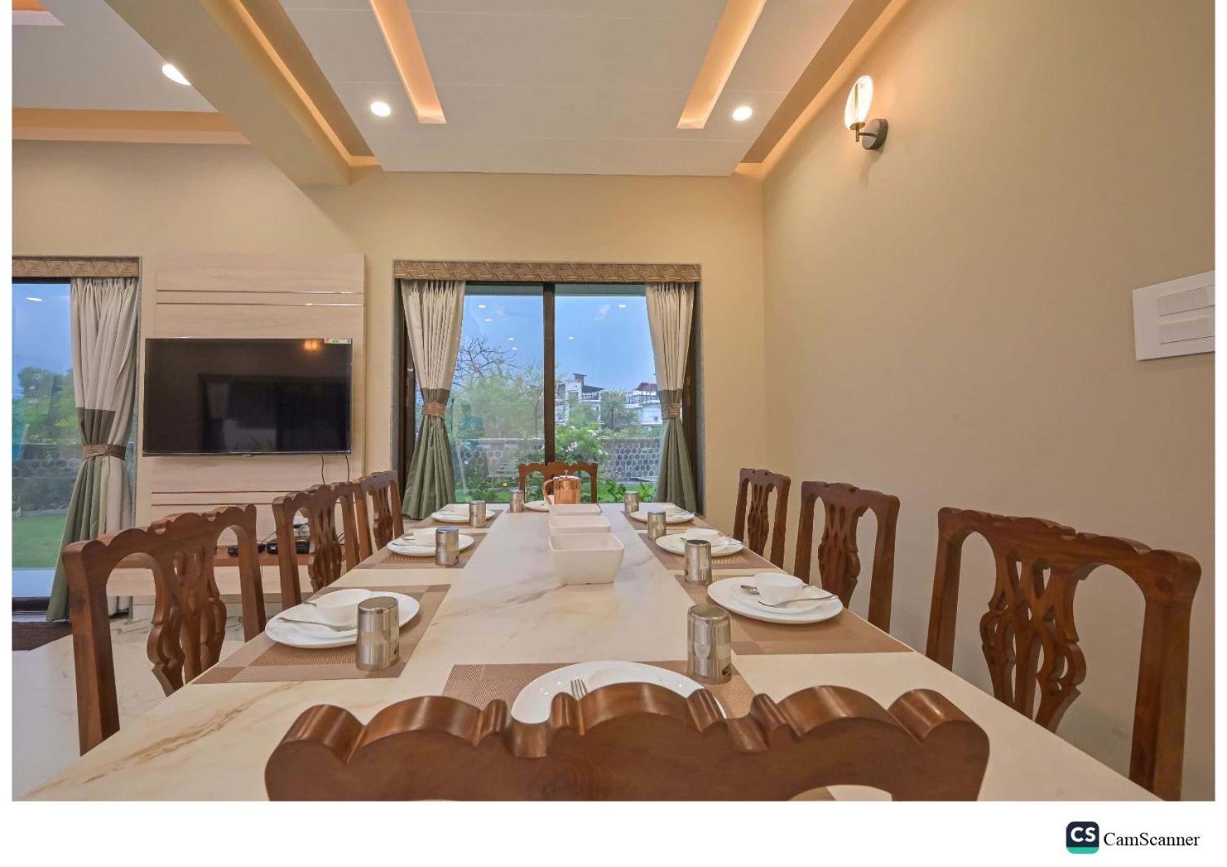 Вилла Radha Krishna 5Bhk Лонавала Экстерьер фото